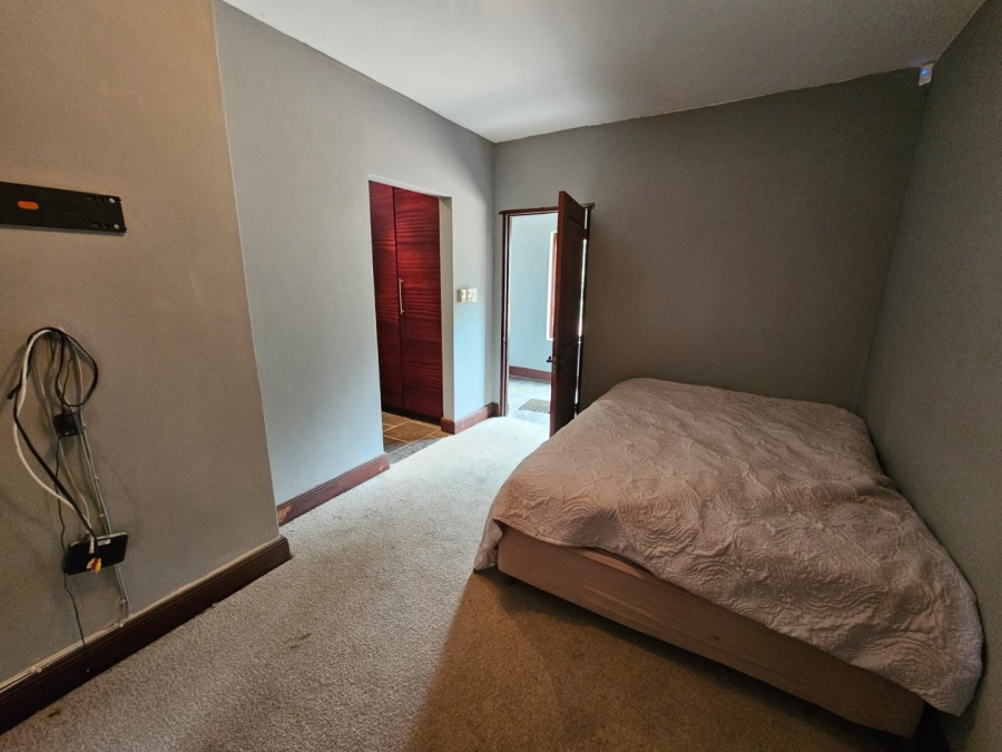 5 Bedroom Property for Sale in Boschenvaal River Front Lodges Free State